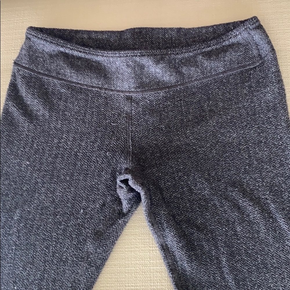 Ivivva (lululemon) athletic pant